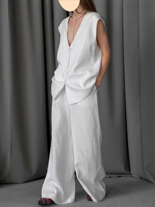 Conjunto de Dos Piezas de Estilo Urbano Moderno: Chaleco sin Mangas de Color Sólido con Cintura Baja en V y Detalle Trenzado, Combinado con Pantalones Anchos de Pierna Ancha - Product Image 4