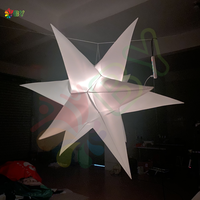 Ballon étoile suspendu gonflable Décoration de scène de fête portable Gonflable avec éclairage LED coloré