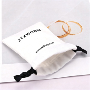 Pochette à bijoux en coton et lin avec estampage doré personnalisé, chiffon de nettoyage en microfibre et carte de présentation pour bracelets et colliers - Product Image 6