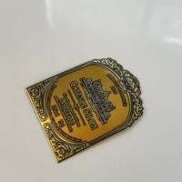 Personnalisé Métal Parfum Plaque Signalétique Aroma Bougie Imprimer LOGO Cosmétique Bouteille En Verre Étiquette Autocollant Étiquette En Alliage De Zinc Courbe En Gros