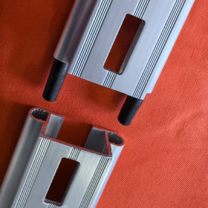 Kits <span class=keywords><strong>de</strong></span> système d'escalade Miller GlideLoc avec dispositif anti-chute et rail vertical <span class=keywords><strong>en</strong></span> alliage d'<span class=keywords><strong>aluminium</strong></span>, capacité <span class=keywords><strong>de</strong></span> 100 kg - Product Image 1