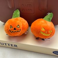 Pendentif/Porte-clés en peluche mini portable super doux, motif citrouille de dessin animé fantaisie pour Halloween, vente en gros de poupées et figurines de Chine