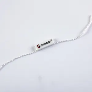 Benutzer definierte hochwertige benutzer definierte klare geprägte Name Logo Etiketten Kunststoff Swing Seal Nylon Hang Tags String für Kleidung Gepäck