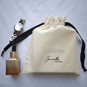 Pochette en coton réutilisable écologique avec cordon de serrage, logo personnalisé imprimé, résistance aux chocs pour les voyages, chaussettes, sous-vêtements, sèche-cheveux - Product Image 1
