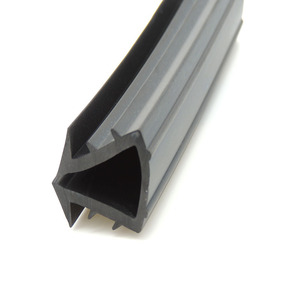 96561 Tira de Vidrio en Forma de U con Goma EPDM de 15 mm para Protección de Puertas y Ventanas - Product Image 3