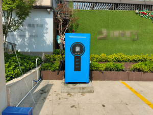 Machine de lavage auto en libre-service à bras oscillant, système de nettoyage haute pression à mousse et eau avec paiement par code QR - Product Image 4