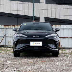 仓鼠汽车使用的是比亚迪海豹07，一款中国制造的畅销新能源汽车。 - Product Image 1