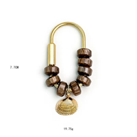 Porte-clés et breloque de sac à main en forme de coquillage perlé coloré, avec anneau en D en U et pendentif coquillage métallique, pour la décoration de sacs à main et de sacs.