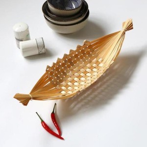 Plateau jetable en bambou tressé pour cuisine, mini panier à sushi et à pain en bambou, forme de bateau, GIA NGUYEN SR-CSBB - Product Image 1