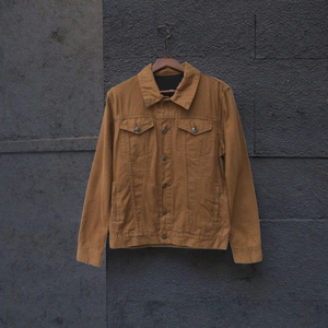 แจ็คเก็ตยีนส์ทรงครอปสีน้ำตาลเข้ม ปักลาย ติดกระดุม แบบลำลอง สไตล์วินเทจ สำหรับผู้ชาย - Product Image 3