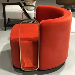 거실 가구를 위한 현대 호화스러운 악센트 의자 거실 직물 금 스테인리스 팔 소파 의자 왕 의자