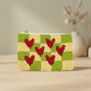 Pochette carrée en toile brodée à motif cœur perlé à la main, vert, jaune, rouge, pour usage quotidien et voyage - Product Image 1