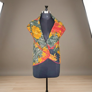 Chaqueta Kantha acolchada con estampado de punto fino, hecha a mano, Vintage - Product Image 3