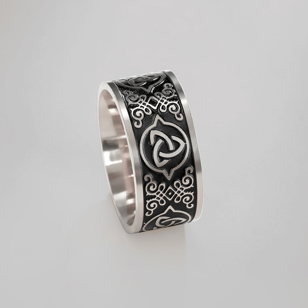 Triquetra silver