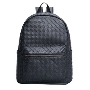 Mochila de Cuero Genuino Tejido Negro para Hombre - Forro de Algodón Antirrobo, Cierre de Cremallera, Diseño de Diamantes Hecho a Mano, OEM para Marcas - Product Image 1