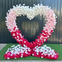 Meilleures ventes : Arche de roses artificielles en forme de cœur rouge pour arrangements floraux, idéale pour la décoration de toile de fond d'événements de mariage