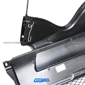 ชิ้นส่วนอะไหล่รถยนต์เสริมความแข็งแรงด้วยพลาสติกสำหรับครอบหม้อน้ำระบายความร้อนเครื่องยนต์สำหรับมาเซราติ ควอตโตรปอร์เต้ วี6 จีที โมเดน่า 670001328 ครอบหม้อน้ำ - Product Image 3