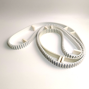 Cintura dentata con anima in acciaio con estremità aperta in poliuretano bianco AT10 con tacchetti - Product Image 4