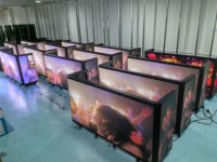 Écran LED portable haute luminosité personnalisé, table de DJ six places avec flight case et comptoir d'accueil