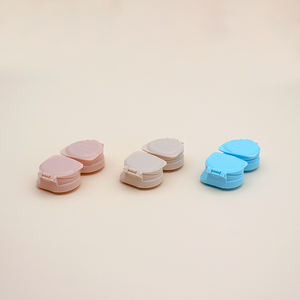 Boîtes d'emballage pour étuis à lentilles de <span class=keywords><strong>contact</strong></span> carrés en plastique réfléchissant coloré, les plus vendues, pour femmes et hommes, à prix abordable - Product Image 2