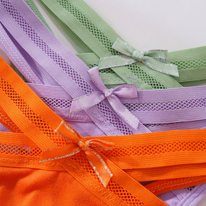 Más populares en 2024, venta al por mayor, bragas de mujer <span class=keywords><strong>sexis</strong></span> suaves con lazo transpirable multicolor para mujer, <span class=keywords><strong>tangas</strong></span> - Product Image 3