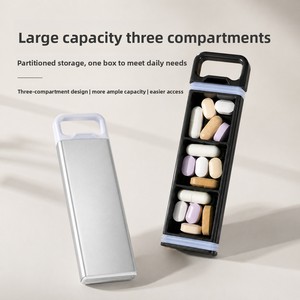 Boîte à pilules en métal fantaisie avec logo personnalisé, étanche à l'humidité et résistante aux rayures, étui de rangement portable pour le camping en plein air - Product Image 3