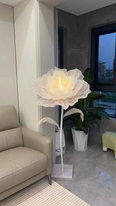 Papel de organza de seda free-standing criativo personalizado automático abertura e fechamento flor artificial para decoração do casamento - Product Image 4