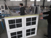 Fenêtre d'auvent à triple verre en aluminium à quatre panneaux de bonne qualité avec grille intérieure pour les Bahamas