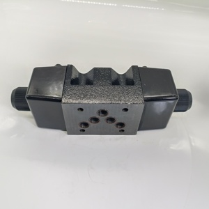 Válvula Hidráulica Reversible DG4V DG4V-3-2N-M-P2-T-7-54 DG4V-3-6C-M-U A6-60 DG4V-3-6C-M-P7-H-7-54 - Product Image 4