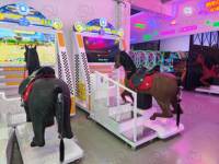 Vente chaude de jeu de simulateur de course de chevaux royale de style européen de 65 pouces | Vrai jeu de simulation d'équitation à vendre