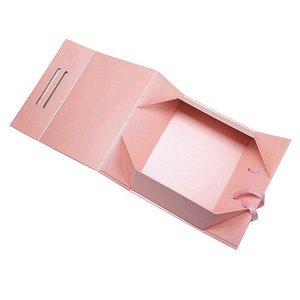 Caja de Regalo Magnética Rosa de Lujo con Asa de Cinta - Empaque de Cartón Rígido con Logotipo Personalizado, Recubrimiento UV, Laminado Mate y Grabado en Relieve - Product Image 2
