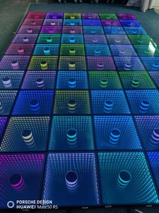 أرضية رقص ملونة لاسلكية DMX LED مغناطيسية للإيجار IP30 للفنادق والمناسبات مادة متينة من الزجاج والكمبيوتر - Product Image 5