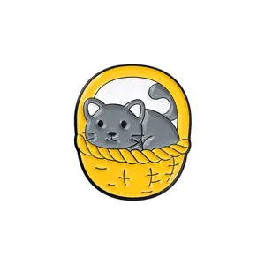 新款上市卡通猫主题定制私人标志珐琅锌合金金属别针徽章可爱装扮