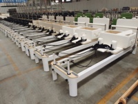 Machine d'entraînement d'équilibre réglable de qualité supérieure, couleur blanc crème, qualité haut de gamme, légère, en aluminium, Reformer de Pilates commercial