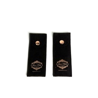 Pochette de rangement pour bijoux en daim avec logo personnalisé en or rose et bouton en laiton pour flacon de parfum