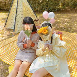 Outdoor Picnic Mat Rectangle Waterproof Thickened Non Woven Fabric For Park Spring Outings And Tents <b>Moisture</b> Proof Mat - Product Image 2