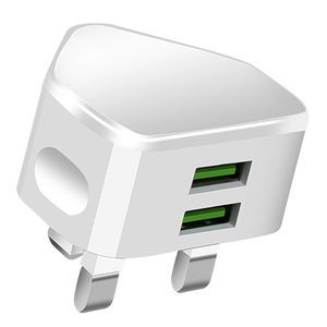Usine en gros 3 broches UK Plug 5V 2.1A chargeur USB universel 10W adaptateur de voyage pour téléphone portable 2 X USB compatible pour <span class=keywords><strong>iPhone</strong></span> - Product Image 1