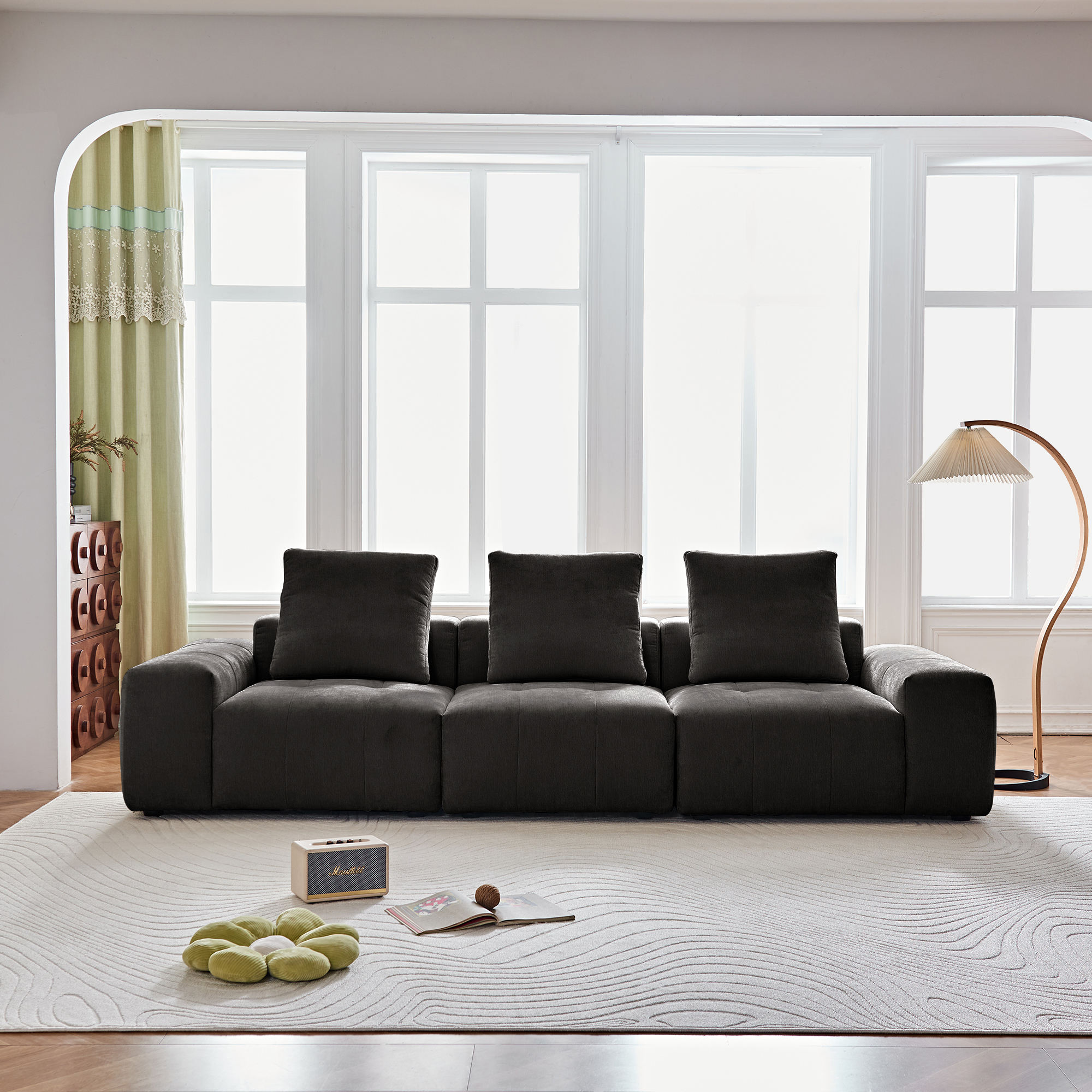 สีเทาเข้ม