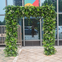 Arche de feuillage artificiel vert 8x8 pieds personnalisée pour décoration d'entrée de mariage – Vente chaude
