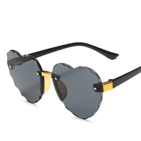Mode enfants lunettes de soleil enfants lunettes de soleil en forme de coeur bébé UV400 sans monture en plein air nuances filles garçons lunettes de soleil