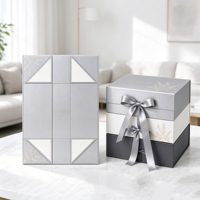 Kotak Hadiah Lipat Magnetik Praline Panel Segitiga Geometris Seni Garis Daun Emas Pita Satin Mewah Logo Kustom