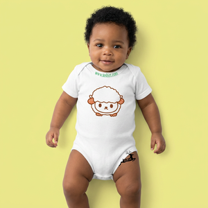 Barboteuse Bébé Imprimée Mignonne avec Motif Mouton, Manches Courtes, Blanche, en Coton Doux, Unisexe, pour Toutes Saisons - Product Image 1