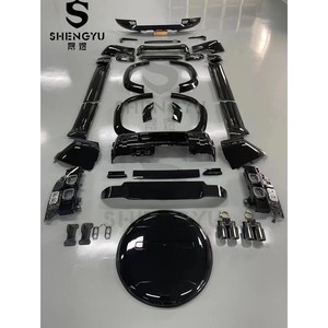 Kit de Carrocería para <span class=keywords><strong>Range</strong></span> <span class=keywords><strong>Rover</strong></span> Defender 2020 <span class=keywords><strong>007</strong></span> Versión Negra, Luces Traseras, Cubierta de Neumáticos, Alerón, Tubos de Escape - Product Image 1