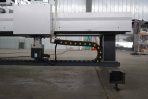 Centro de Trabajo Vertical para Vidrio E-WORLD, Máquina CNC para Perforación y Fresado de Vidrio - Product Image 6