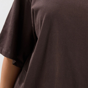 Oversized Boxy Fit <b>T</b> Shirt Breathable Premium Quality Women Solid Color Custom Made <b>T</b> shirt OEM Oversized Heavyweight <b>T</b>-Shirt - Product Image 2