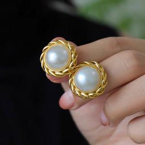 Pendientes de Perlas Redondas de Agua Dulce Naturales de Plata S925 de Zhuji, Chapados en Oro, Estilo Clásico, Joyería para Mujer - Product Image 4