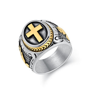 Anillo cruzado de acero de titanio para hombre, diseño de mano en oración, joyería Hip Hop, regalo, color plateado y dorado - Product Image 5