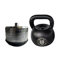 Kettlebell réglable en acier C45 noir mat avec poignée ergonomique et plaques sécurisées par vis centrale pour personnaliser l'intensité des entraînements des utilisateurs
