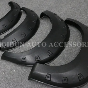 Accessoires extérieurs automobiles OEM/ODM, autres accessoires pour 4x4, garde-boue ABS très vendus pour ISUZU D-MAX 2012 - Product Image 6