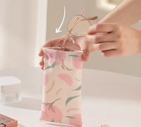Sac de maquillage imperméable avec impression de logo personnalisé poignée portable classique cosmétique toilette voyage essentiel lavable ensemble de rangement